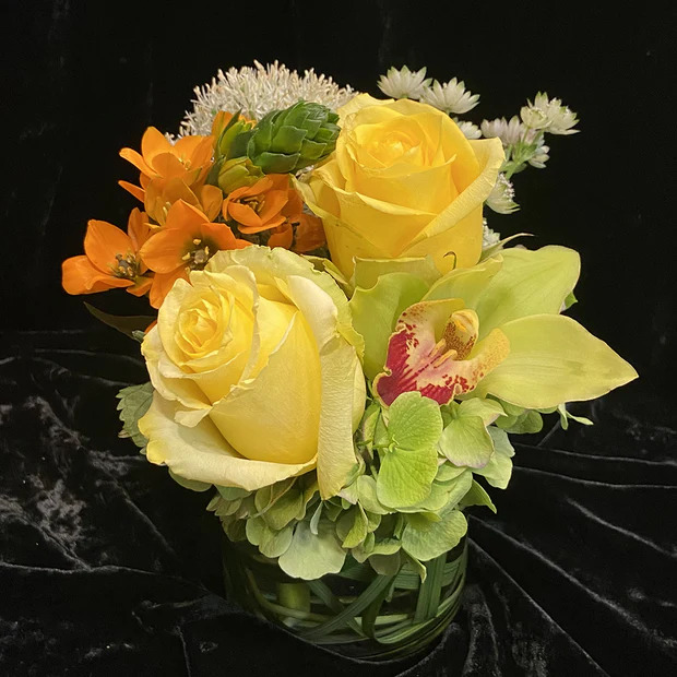 Qulzyx – Custom Bouquets for Every Occasion